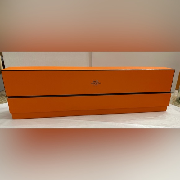 COPY - RARE HERMES SCENTED DRAWER. HERMES VETIVER PERFUMED LINING PAPER’S✴️✴️✴️ - Picture 2 of 6